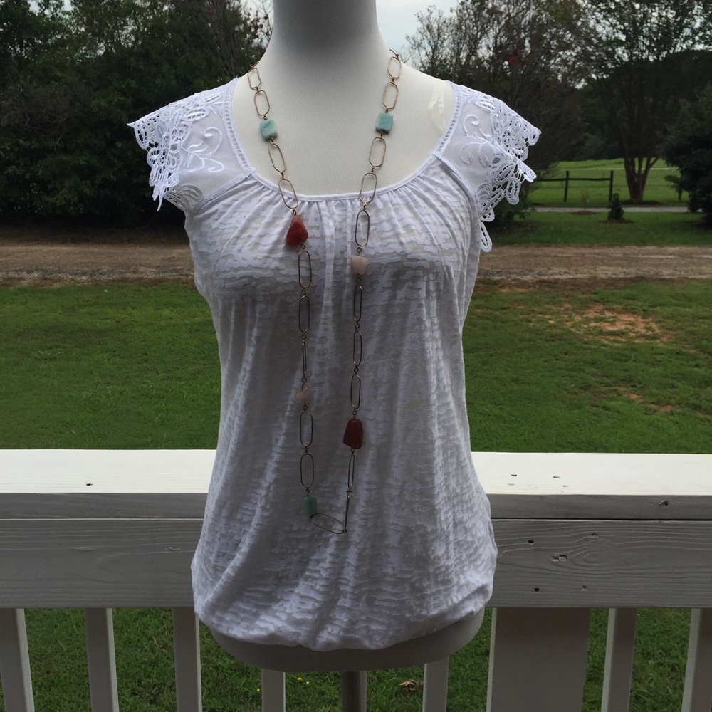 Worthington White Lace Top Cap Sleeved